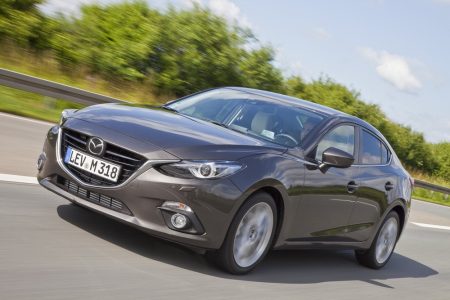 Mazda3 SportSedán y los detalles de la gama de motores