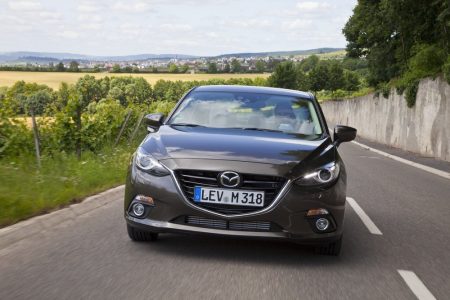 Mazda3 SportSedán y los detalles de la gama de motores