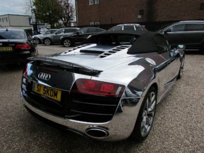 Audi R8 V10 cromado a la venta