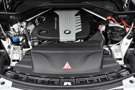 bmw-x5-m50d-24