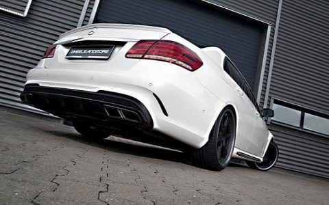 Mercedes E63 AMG por Wheelsandmore