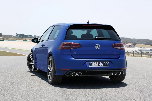 volkswagen-golf-r-2