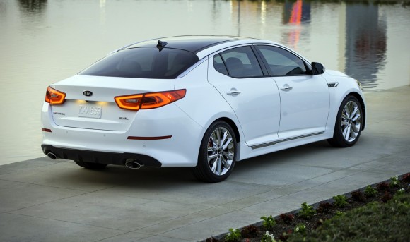 El Kia Optima introduce algunos cambios para 2014