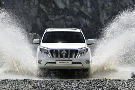 Toyota Land Cruiser 2014, nueva cara para el todoterreno nipón