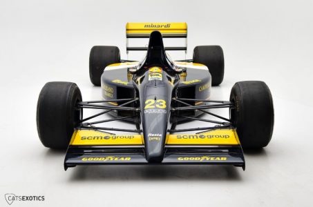 A la venta un extraño Lamborghini Minardi de F1