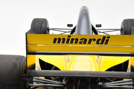 A la venta un extraño Lamborghini Minardi de F1