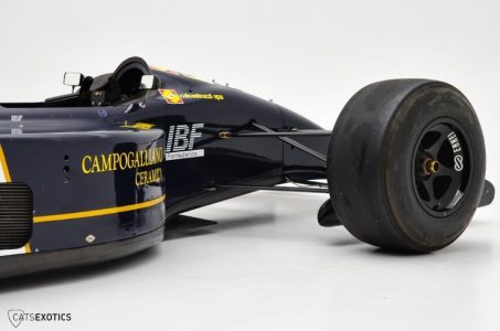 A la venta un extraño Lamborghini Minardi de F1