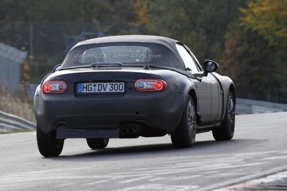 El nuevo Mazda MX-5/Alfa Spider, cazado en Nürburgring