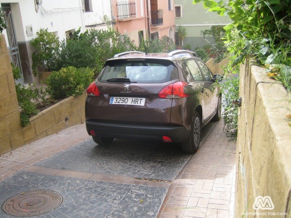 Prueba: Peugeot 2008 1.2 VTi 82 Active (diseño, habitáculo, mecánica)