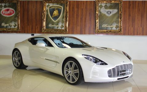 A la venta un Aston Martin One-77 completamente nuevo