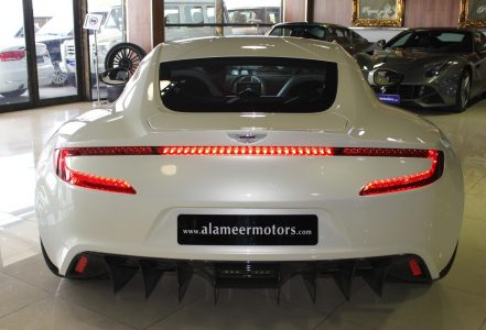 A la venta un Aston Martin One-77 completamente nuevo