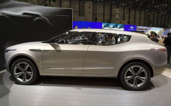 Aston Martin podría haber retomado sus planes para crear un nuevo SUV de lujo
