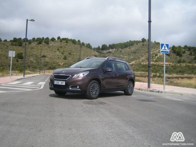 Prueba: Peugeot 2008 1.2 VTi 82 Active (equipamiento, comportamiento, conclusión)