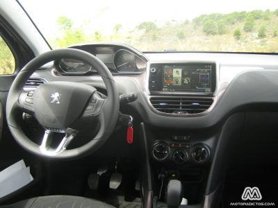 Prueba: Peugeot 2008 1.2 VTi 82 Active (equipamiento, comportamiento, conclusión)