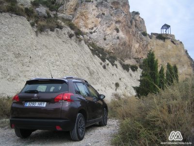 Prueba: Peugeot 2008 1.2 VTi 82 Active (equipamiento, comportamiento, conclusión)