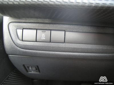 peugeot2008_4366_wt