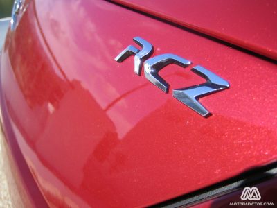Prueba: Peugeot RCZ 1.6 THP 156 CV (equipamiento, comportamiento, conclusión)