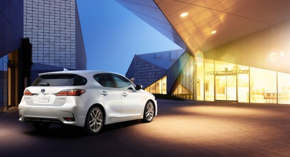 Lexus CT200h 2014: su lavado de cara, al descubierto