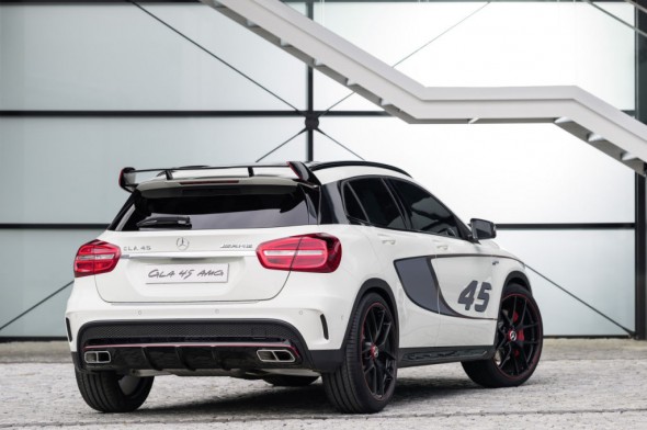 Oficial: Mercedes GLA45 AMG Concept