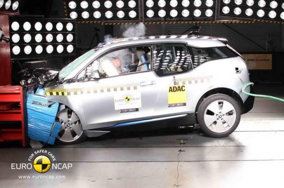 Resultados EuroNCAP: El BMW i3 fracasa en la prueba con cuatro estrellas