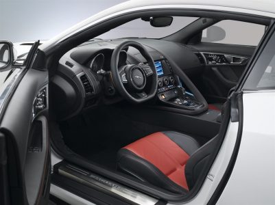 jaguar-ftype-coupe-13