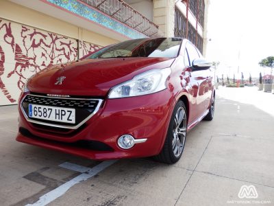 Prueba: Peugeot 208 GTI (equipamiento, comportamiento, conclusión)