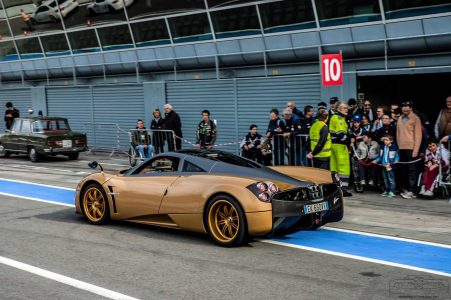 Pagani Huayra Gold Edition