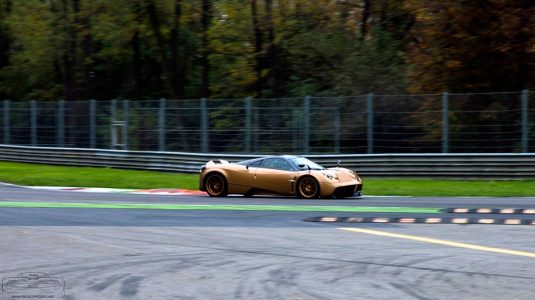 pagani-huayra-gold-edition-3