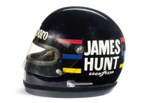 A subasta el casco de James Hunt