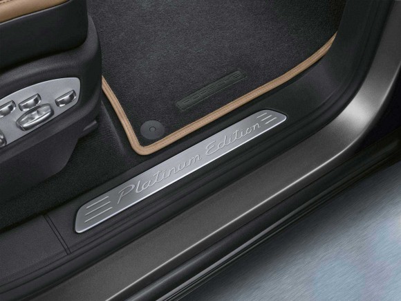 Porsche presenta el Cayenne Platinum Edition 3