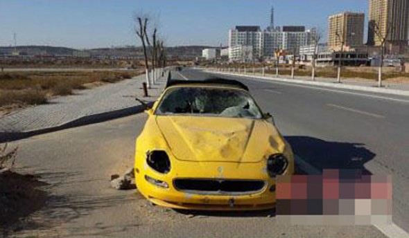 Aparece un Maserati 4200GT Spyder destrozado y abandonado en China