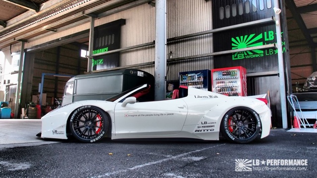 LB Performance nos presenta su impresionante Ferrari 458 Spider 2
