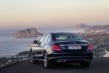 Mercedes-Benz C 300 BlueTEC HYBRID, Exclusive Line, Cavansitblau metallic, Leder ARTICOKristallgrau/Tiefseeblau, Zierelemente Holz Linde linestructure, (W205),2013