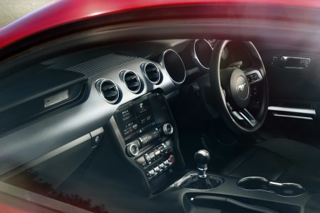 Nuevo Ford Mustang: Primeras imágenes y datos oficiales