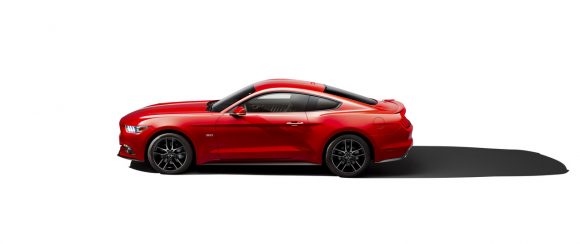 Nuevo Ford Mustang: Primeras imágenes y datos oficiales