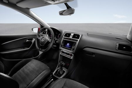 012-volkswagen-polo-1-1