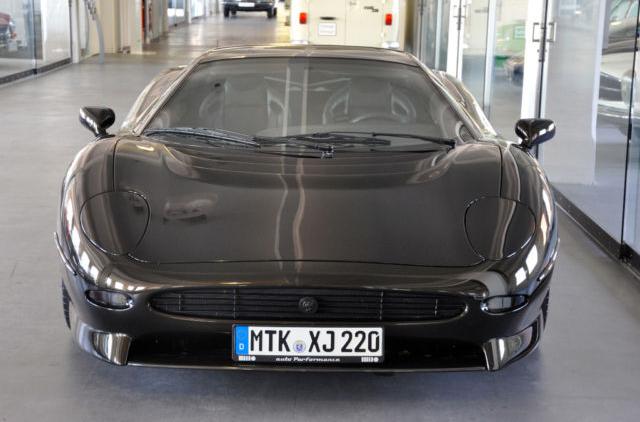 A la venta el Jaguar XJ220 preparado por Overdrive