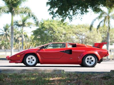 A subasta un exclusivo Lamborghini Countach LP5000 QV de 1986