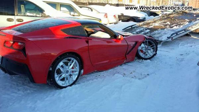 Nieve y un Corvette C7 Stringray, una mezcla no muy buena 2