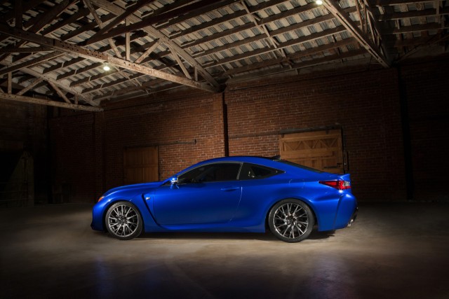 Oficial: Lexus RC F, un "alemán" llegado desde Japón 2