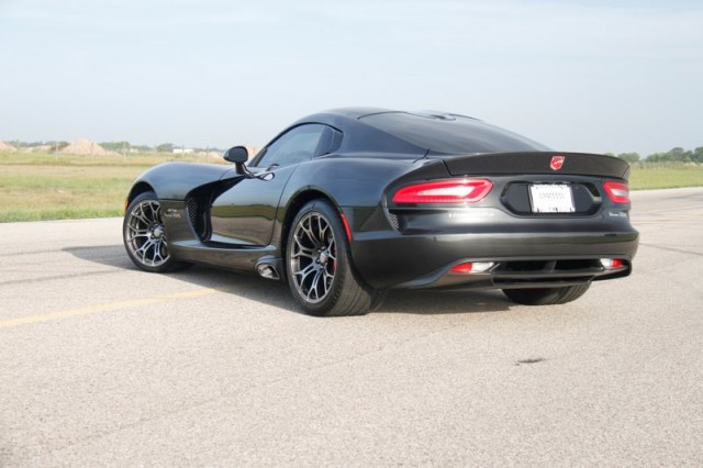 Oficial: SRT Viper GTS Venom 700R