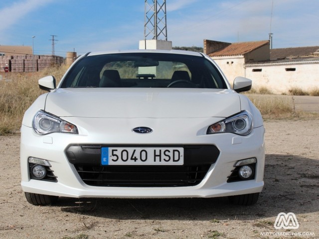 Prueba: Subaru BRZ (diseño, habitáculo, mecánica)