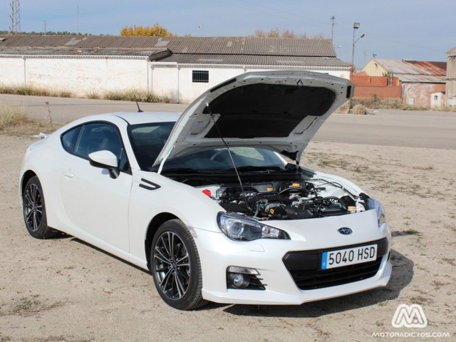 Prueba: Subaru BRZ (diseño, habitáculo, mecánica)