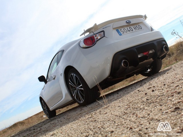 Prueba: Subaru BRZ (diseño, habitáculo, mecánica)