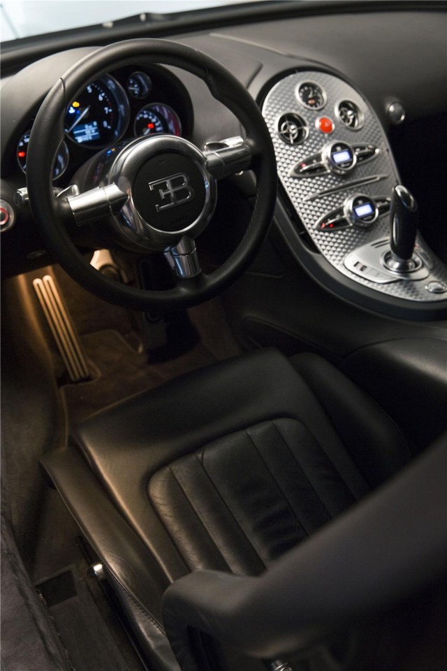 Simon Cowell vende su Bugatti Veyron 4