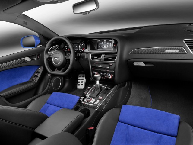Audi RS4 Avant Nogaro Selection: Homenajeando al RS2 1