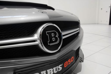 Brabus vuelve a la carga con un impresionante Mercedes SL63 AMG