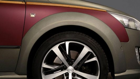 Peugeot 508 RXH por Carrozzeria Castagna: Una personalización un tanto peculiar