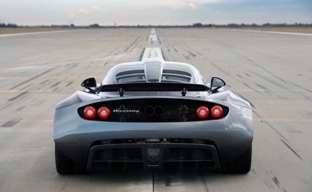 El Hennessey Venom GT alcanza 435 KM/H superando el récord del Bugatti Veyron SS