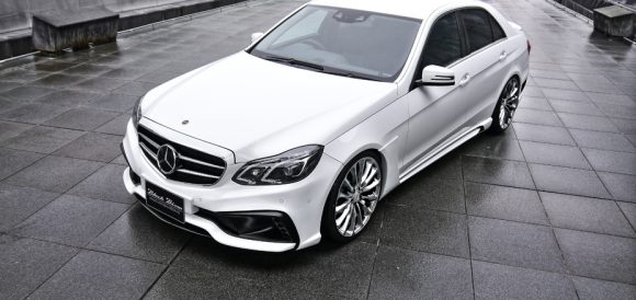 Mercedes Clase E Black Bison Edition por Wald International